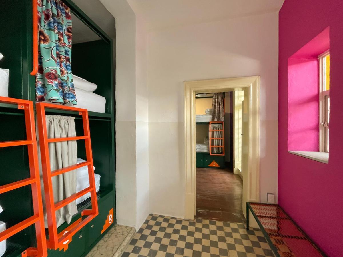 Bed in 10-Bed Mixed Dormitory Room