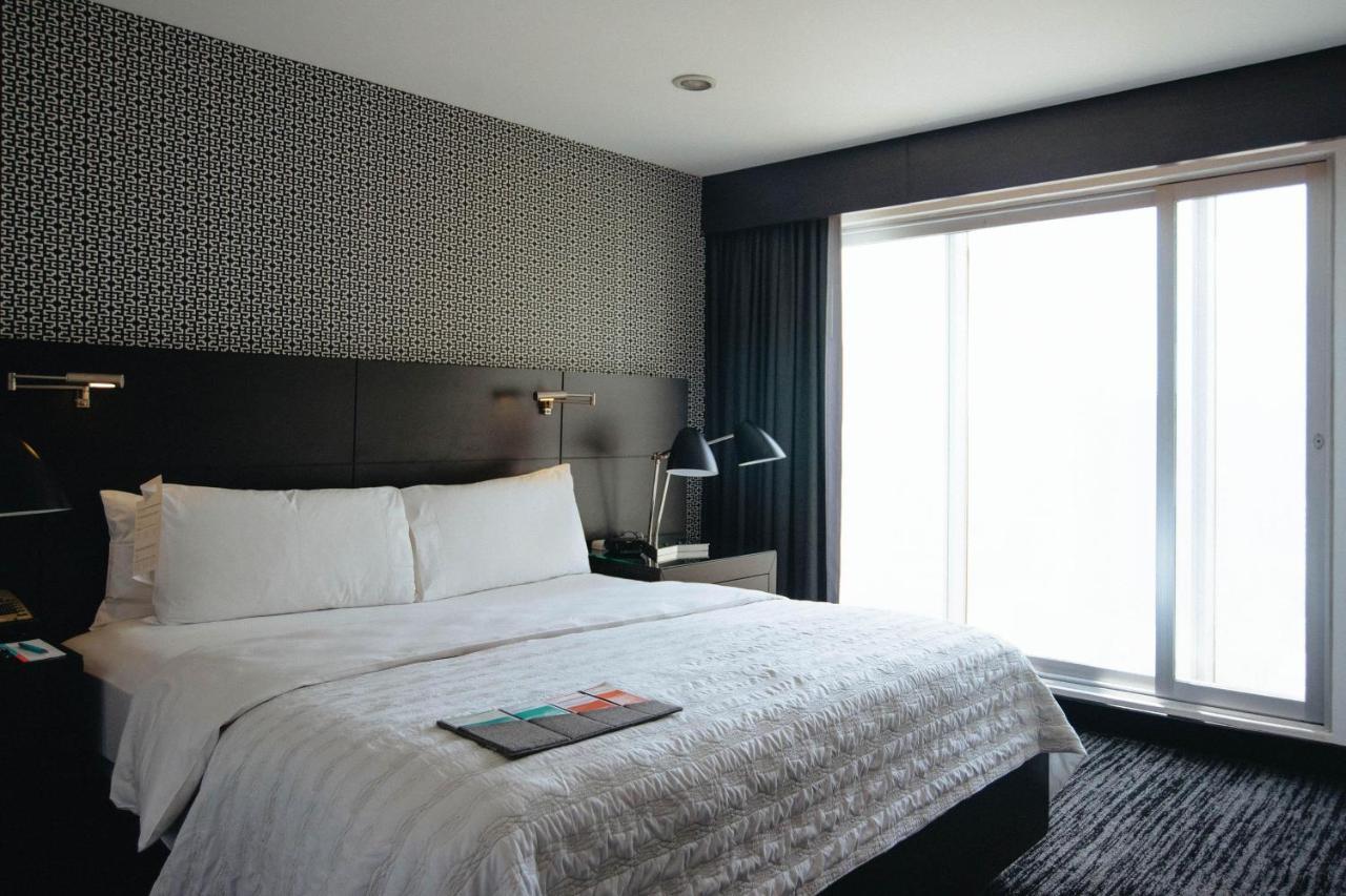 Classic Suite, 1 Bedroom Suite, 1 King, Sofa bed, City view,1404796493:JPEG