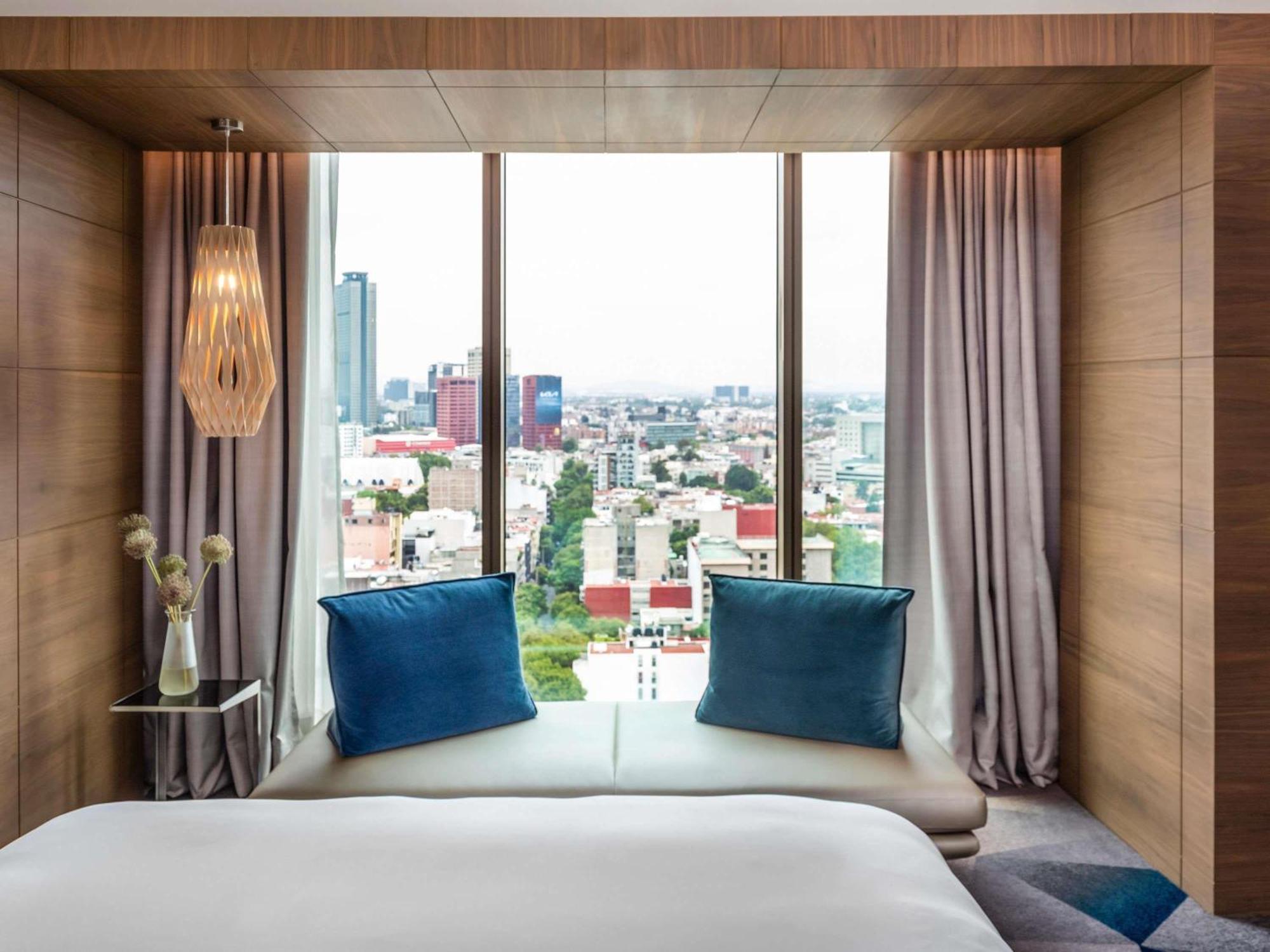 Luxury King Room with City View,1739606238:JPEG