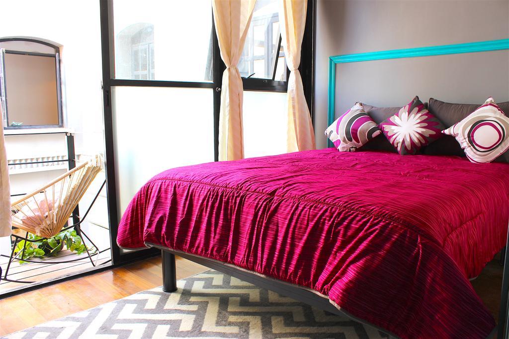 Queen Room with Shared Bathroom